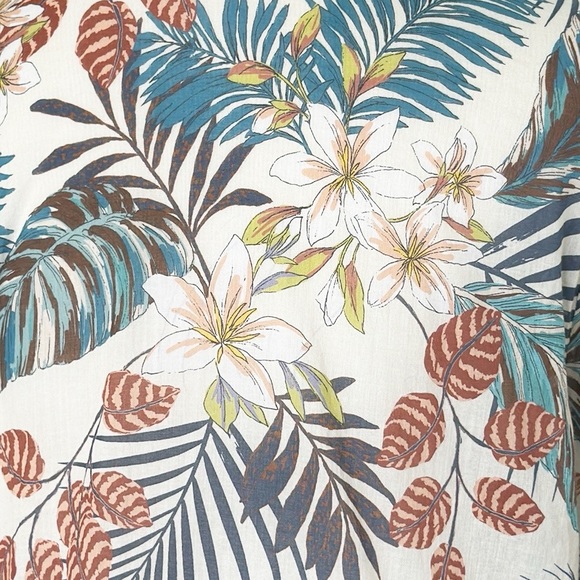 Johnny Was Tropical Floral Long Sleeve Button Down Shirt (M) - Picture 11 of 13